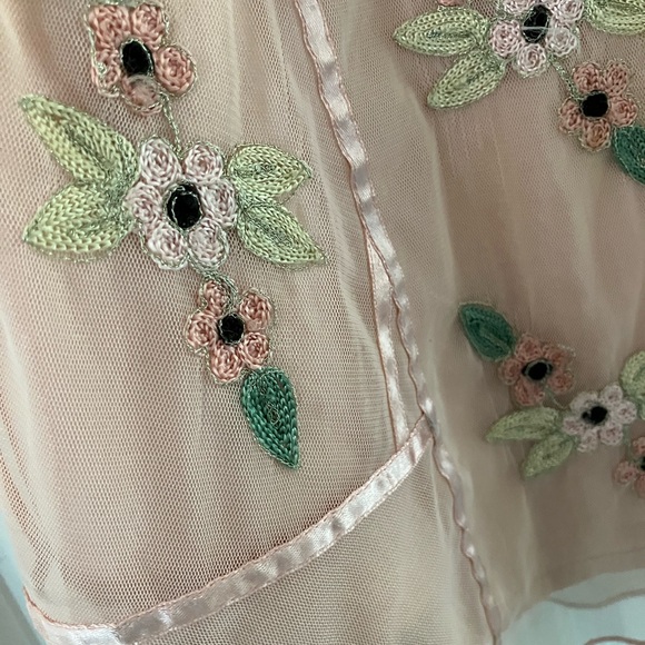 Lord & Taylor Pink Embroidered Knee Length Skirt - Picture 4 of 5